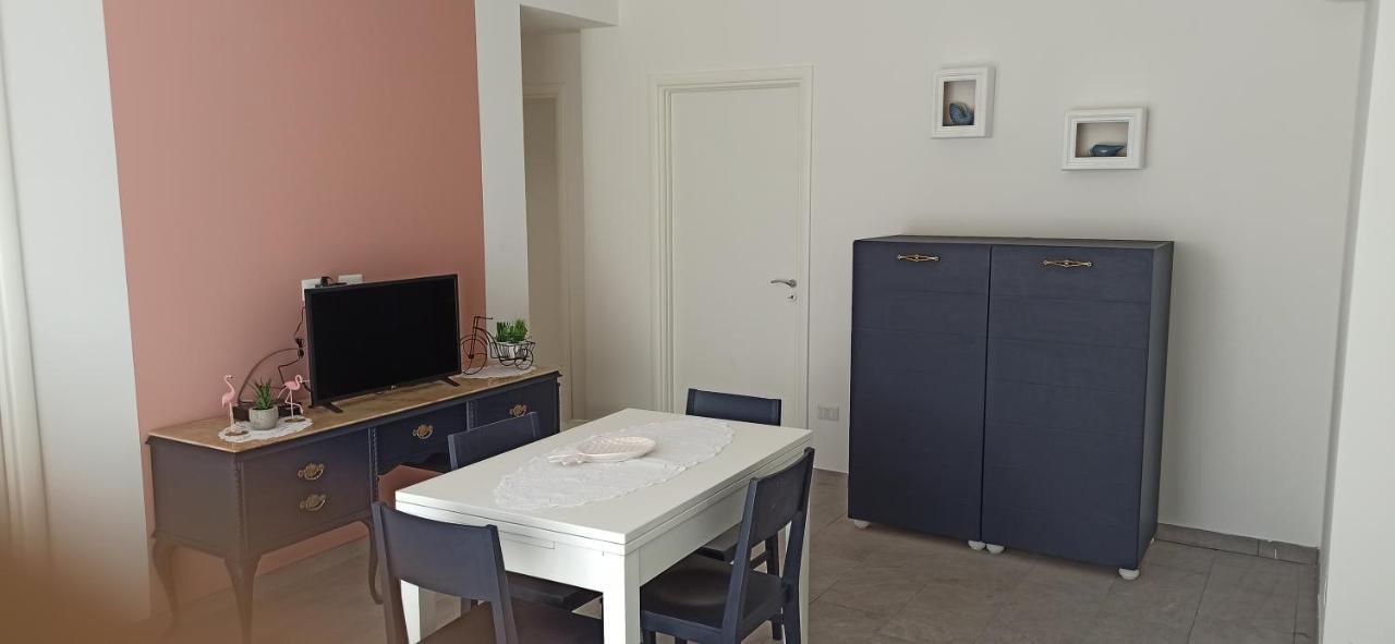 Casa Clara Al Mare Nel Salento Lejlighed Santa Maria al Bagno Eksteriør billede